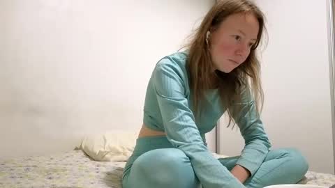 Snapshot of jony_marta chatting on 01.31.25 Jony Marta GMT 2000-0100 every day online show from 01.31.25