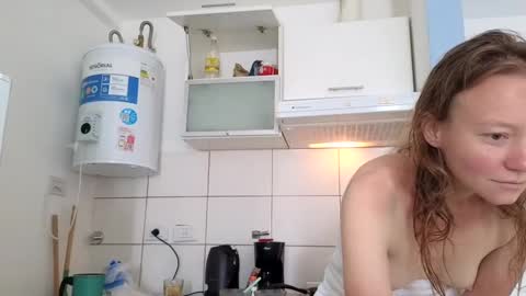 Snapshot of jony_marta chatting on 02.12.25 Jony Marta GMT 2000-0100 every day online show from 02.12.25
