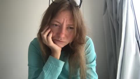 Snapshot of jony_marta chatting on 02.15.25 Jony Marta GMT 2000-0100 every day online show from 02.15.25