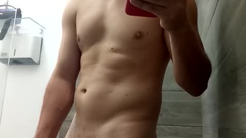 Snapshot of jorgelatino1919 chatting on 12.14.25 jorgelatino1919 online show from 12.14.25