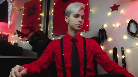Snapshot of joseph__quinn chatting on 12.25.24 Master Joseph online show from 12.25.24