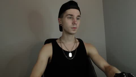 Snapshot of joseph__quinn chatting on 01.11.25 Master Joseph online show from 01.11.25