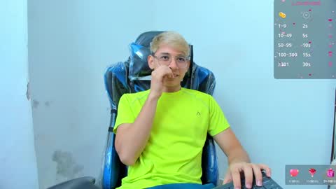 Snapshot of joseph_brown_ chatting on 12.22.24 JOSEPH BROWN online show from 12.22.24