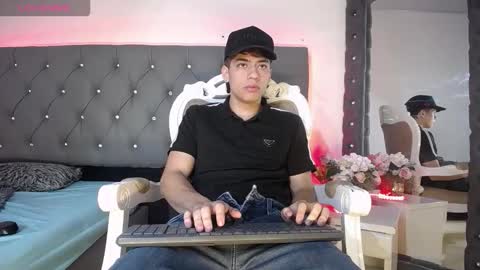 Snapshot of joseph_clark_ chatting on 09.19.25 Joseph Clark online show from 09.19.25