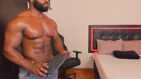 Snapshot of joseph_palacios chatting on 10.22.25 joseph palacios online show from 10.22.25