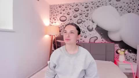 Snapshot of josephinerowe chatting on 04.10.26 Josephine online show from 04.10.26