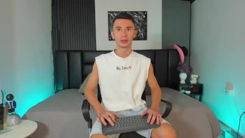 Snapshot of jota_stevensxx chatting on 01.12.25 Jota Stivens online show from 01.12.25