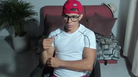 Im Jouliano online show from 09.13.25