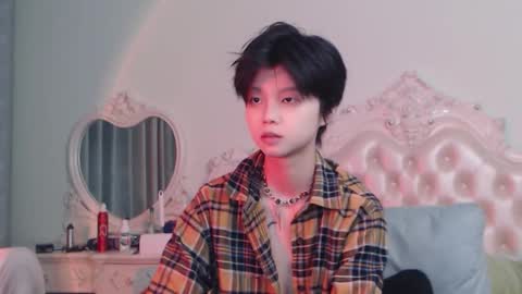 Snapshot of joycekay chatting on 12.18.25 joycekay online show from 12.18.25