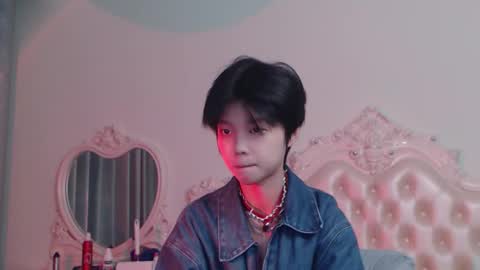 Snapshot of joycekay chatting on 12.22.25 joycekay online show from 12.22.25