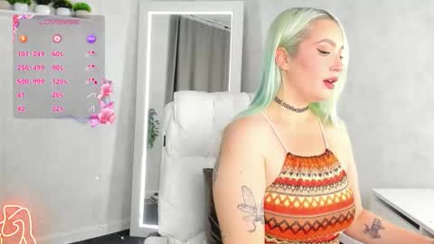 Vickie online show from 09.24.25