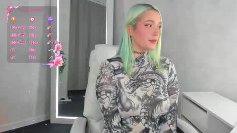 Vickie online show from 09.25.25