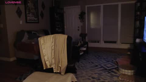 Joy Sparrow online show from 09.11.25