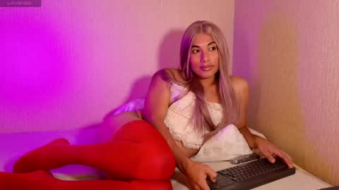 Danae online show from 04.11.26