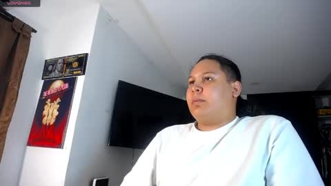 INDEPENDENT MODEL online show from 04.15.26