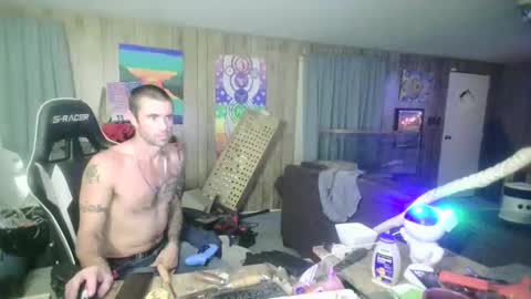 Snapshot of jrizzle1111 chatting on 10.31.25 jrizzle1111 online show from 10.31.25