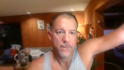 Snapshot of jroge21 chatting on 02.01.25 jroge21 online show from 02.01.25