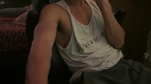 Snapshot of jrxguy chatting on 12.01.25 jrxguy online show from 12.01.25