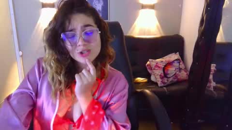Snapshot of jsneiidy_ath chatting on 12.20.24 Josneidy Jos online show from 12.20.24