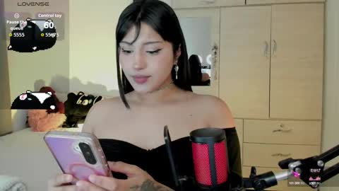 Ju Kyung online show from 10.16.25