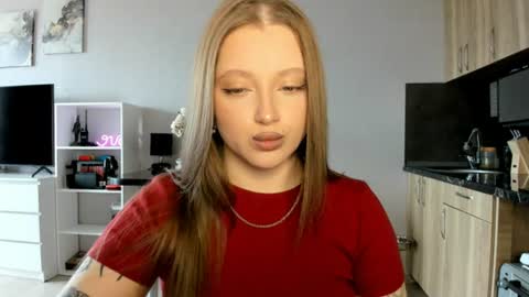 Snapshot of ju_lii chatting on 06.24.26 Julia and Julia online show from 06.24.26