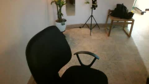 Snapshot of juan235665 chatting on 06.19.26 juan235665 online show from 06.19.26