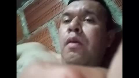 Snapshot of juan370490 chatting on 12.31.24 juan370490 online show from 12.31.24