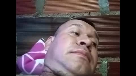 Snapshot of juan370490 chatting on 01.17.25 juan370490 online show from 01.17.25