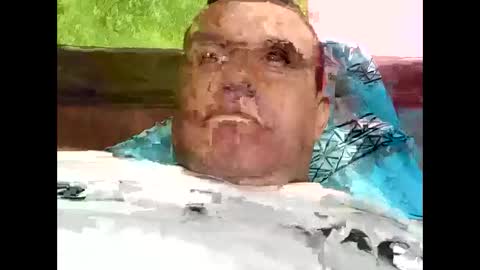 Snapshot of juan370490 chatting on 01.21.25 juan370490 online show from 01.21.25