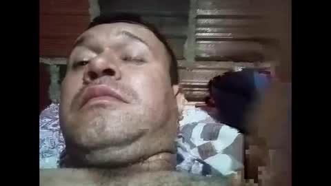 Snapshot of juan370490 chatting on 01.29.25 juan370490 online show from 01.29.25