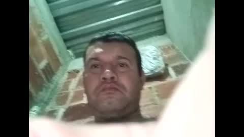 Snapshot of juan370490 chatting on 02.19.25 juan370490 online show from 02.19.25