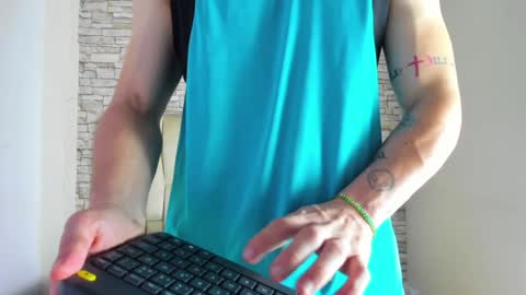 Snapshot of juan_prior chatting on 01.28.25 JUAN online show from 01.28.25