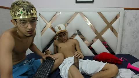 juan_saul1 online show from 04.14.26