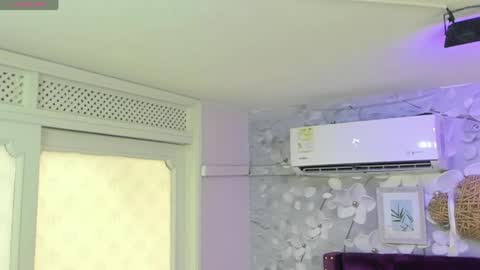 Juana online show from 04.12.26