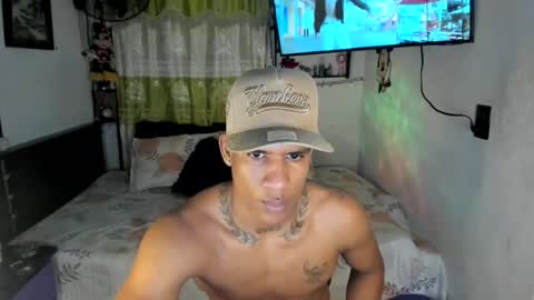 Snapshot of juanbigcock21cm chatting on 06.19.26 juan jose online show from 06.19.26