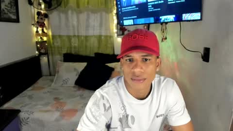 Snapshot of juanbigcock21cm chatting on 06.19.26 juan jose online show from 06.19.26