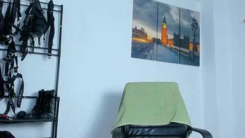 Juan Esteban online show from 10.30.25