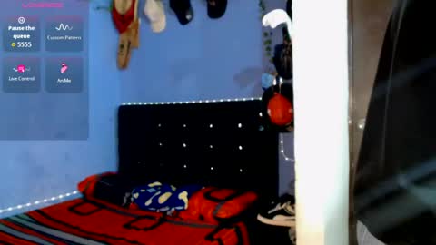Snapshot of juandii26 chatting on 05.25.26 juandi online show from 05.25.26