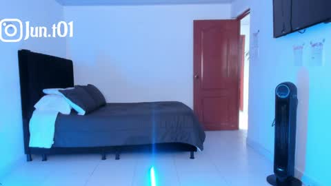            online show from 04.15.26