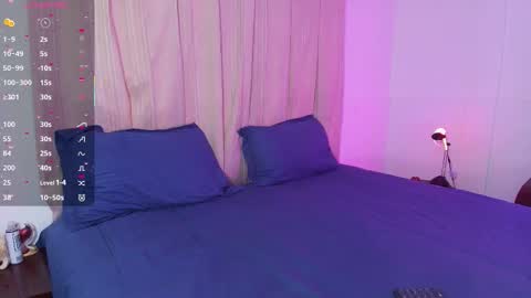 Blue online show from 09.08.25