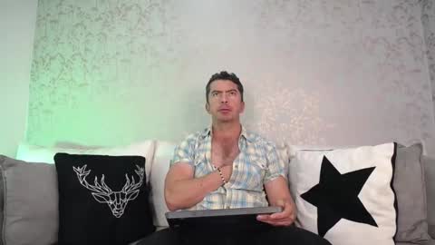 Juan k online show from 10.02.25