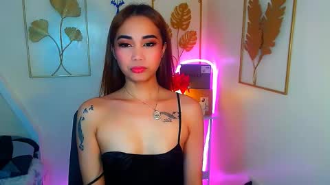EloiseMoree online show from 11.28.25