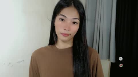 Snapshot of judy_fuckdoll chatting on 01.05.25 JUDY online show from 01.05.25