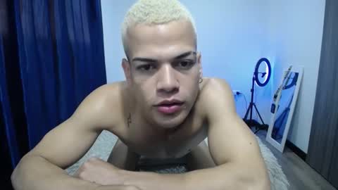 Snapshot of juicy_boy22 chatting on 10.08.25 Miguel online show from 10.08.25