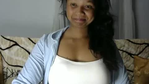 Snapshot of juicy_pretty chatting on 08.02.26 stellah online show from 08.02.26
