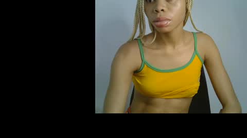 Snapshot of juicy_slut0 chatting on 06.04.26 Champaign online show from 06.04.26