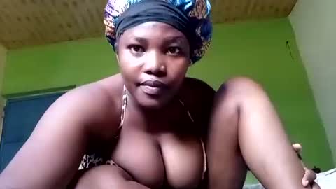 Snapshot of juicybabe102874 chatting on 04.24.26 juicybabe102874 online show from 04.24.26