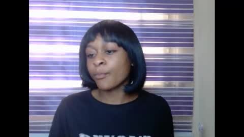 Snapshot of juicynwetx chatting on 02.27.25 juicynwetx online show from 02.27.25