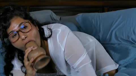 Juicy Teacher online show from 09.30.25