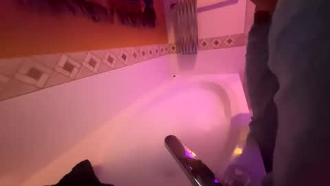 Juish5521 online show from 10.30.25